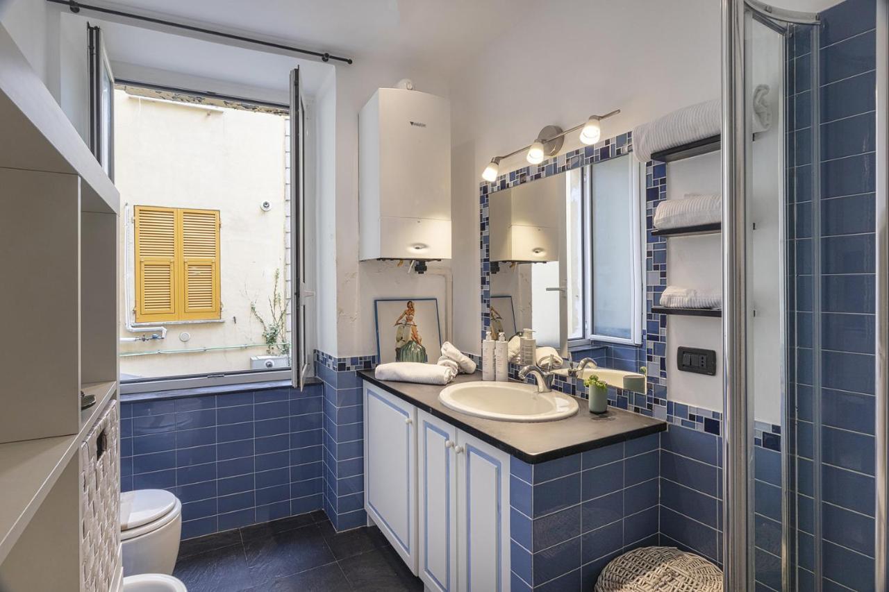 Santa Chiara Apartment By Wonderful Italy เจนัว ภายนอก รูปภาพ